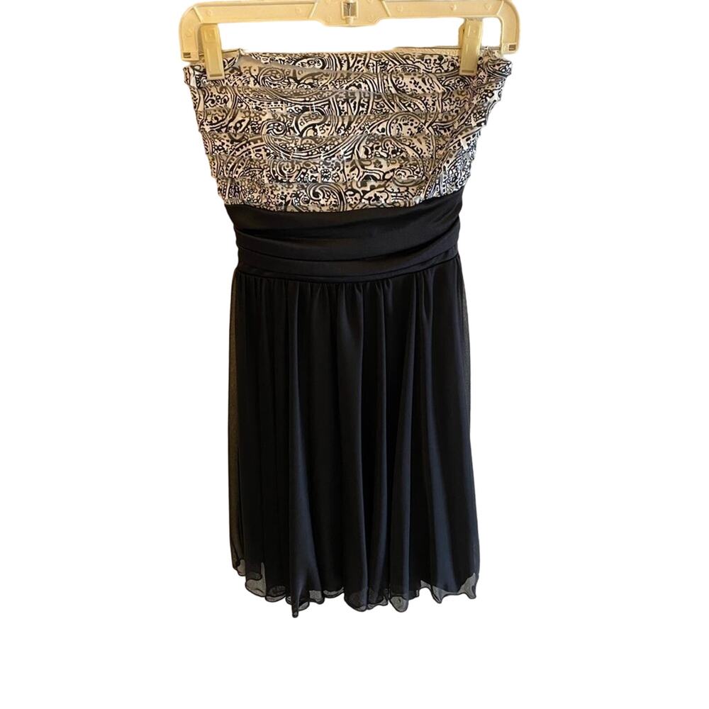 Studio Y Black/White Fit & Flare Short Strapless Dress Size M